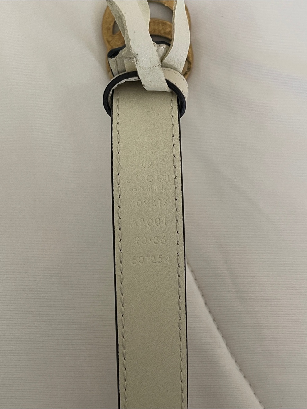 Gucci White Leather Thin Belt with Gold Double G Buckle - Picture 4 of 4